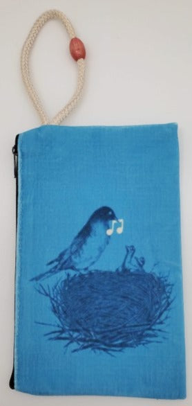 Song Bird Singing To It's Babies Velveteen On Canvas Zipper Art Bag
