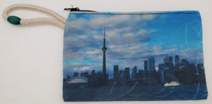 Toronto Skyline & CN Tower Velveteen On Canvas Zipper Art Bag